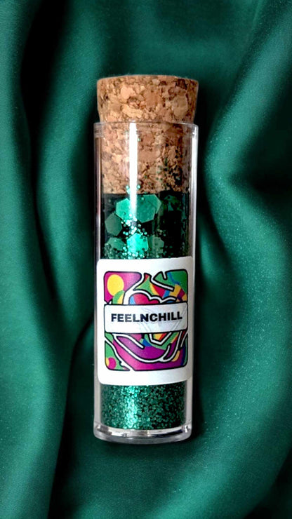 Pot de paillettes biodégradables Feelnchill couleur verte, éco-friendly et étincelantes